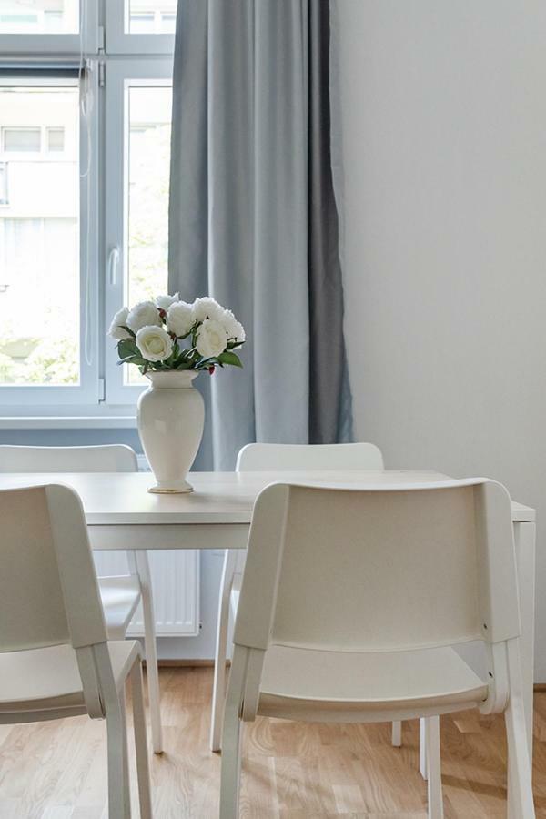 Universum Apartment Вена Экстерьер фото