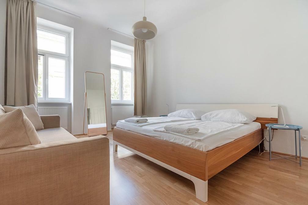 Universum Apartment Вена Экстерьер фото